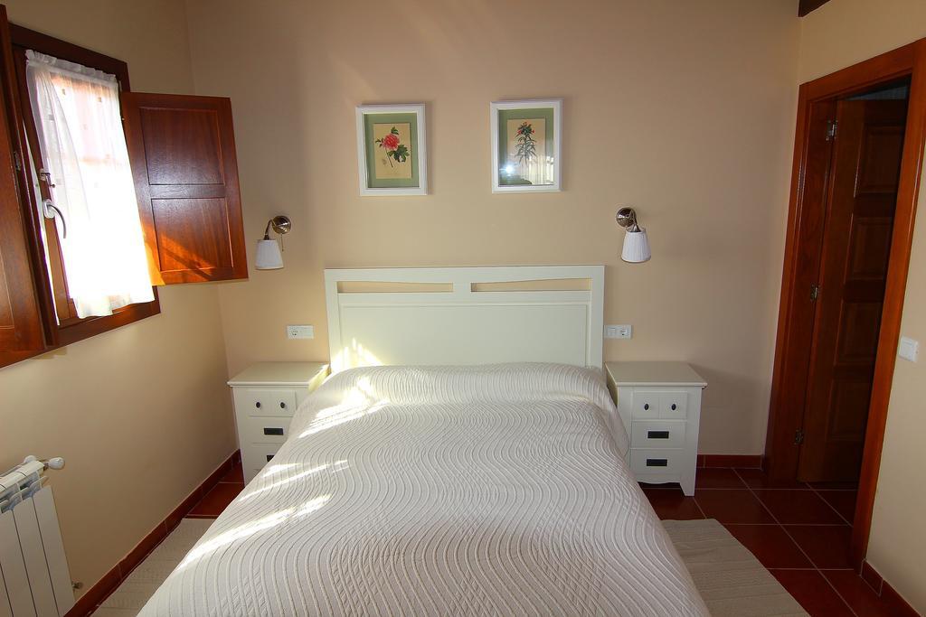 Apartamentos Rurales Senda Costera Hontoria Chambre photo