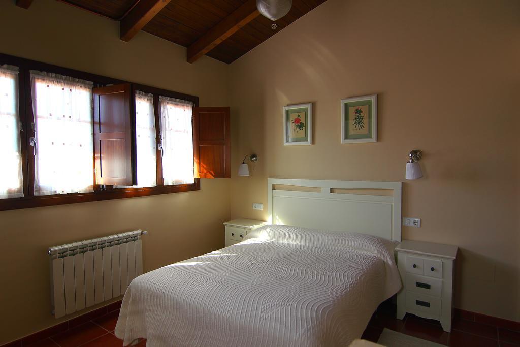 Apartamentos Rurales Senda Costera Hontoria Chambre photo