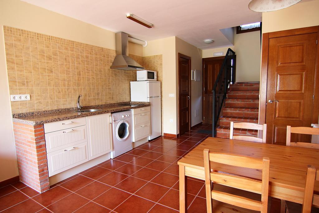 Apartamentos Rurales Senda Costera Hontoria Chambre photo