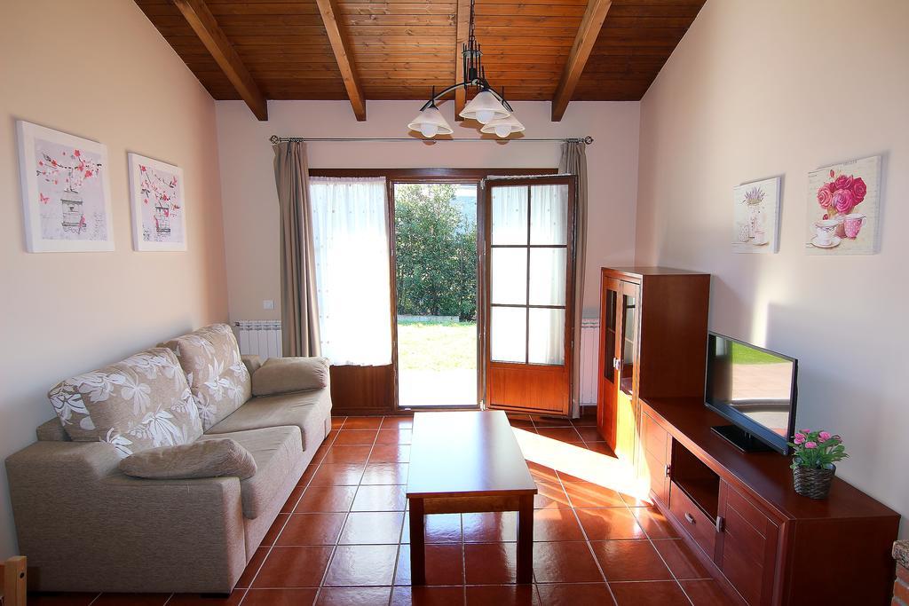 Apartamentos Rurales Senda Costera Hontoria Chambre photo