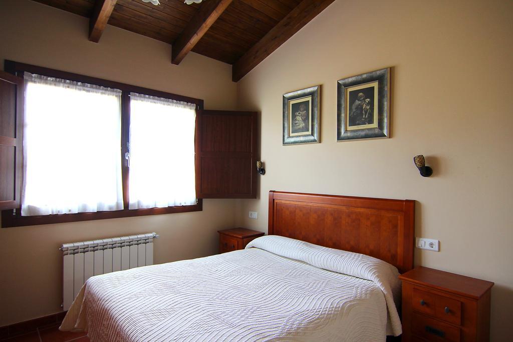 Apartamentos Rurales Senda Costera Hontoria Chambre photo