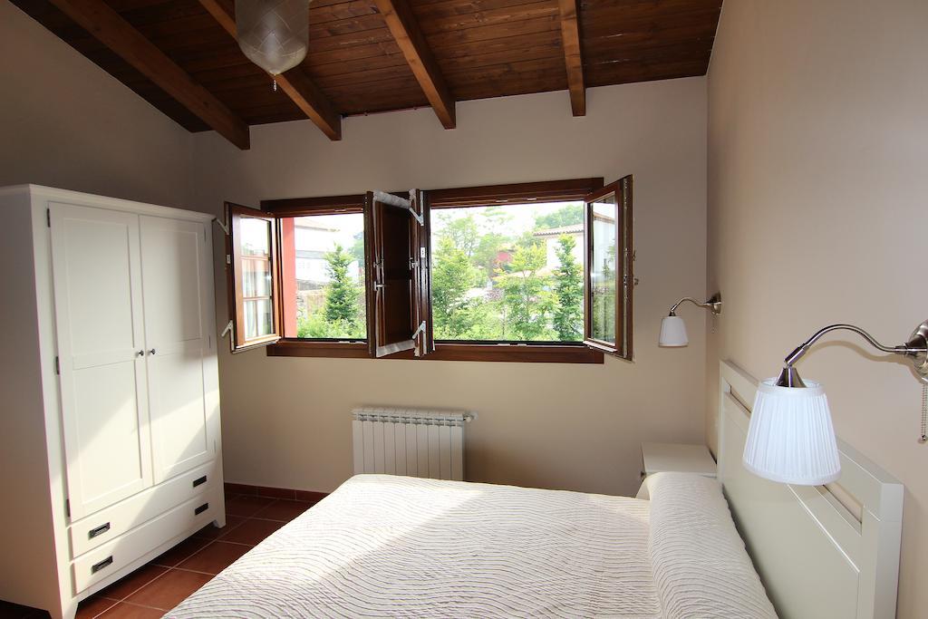 Apartamentos Rurales Senda Costera Hontoria Chambre photo
